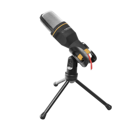 Mikrofoni jalustalla - Studio Pro