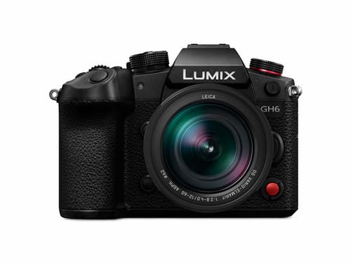 Panasonic Lumix Gh6 Body + 12-60mm Leica F2.8-4