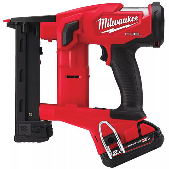 Milwaukee M18 FNCS18GS-202X Hakasnaulain sis. akun ja laturin